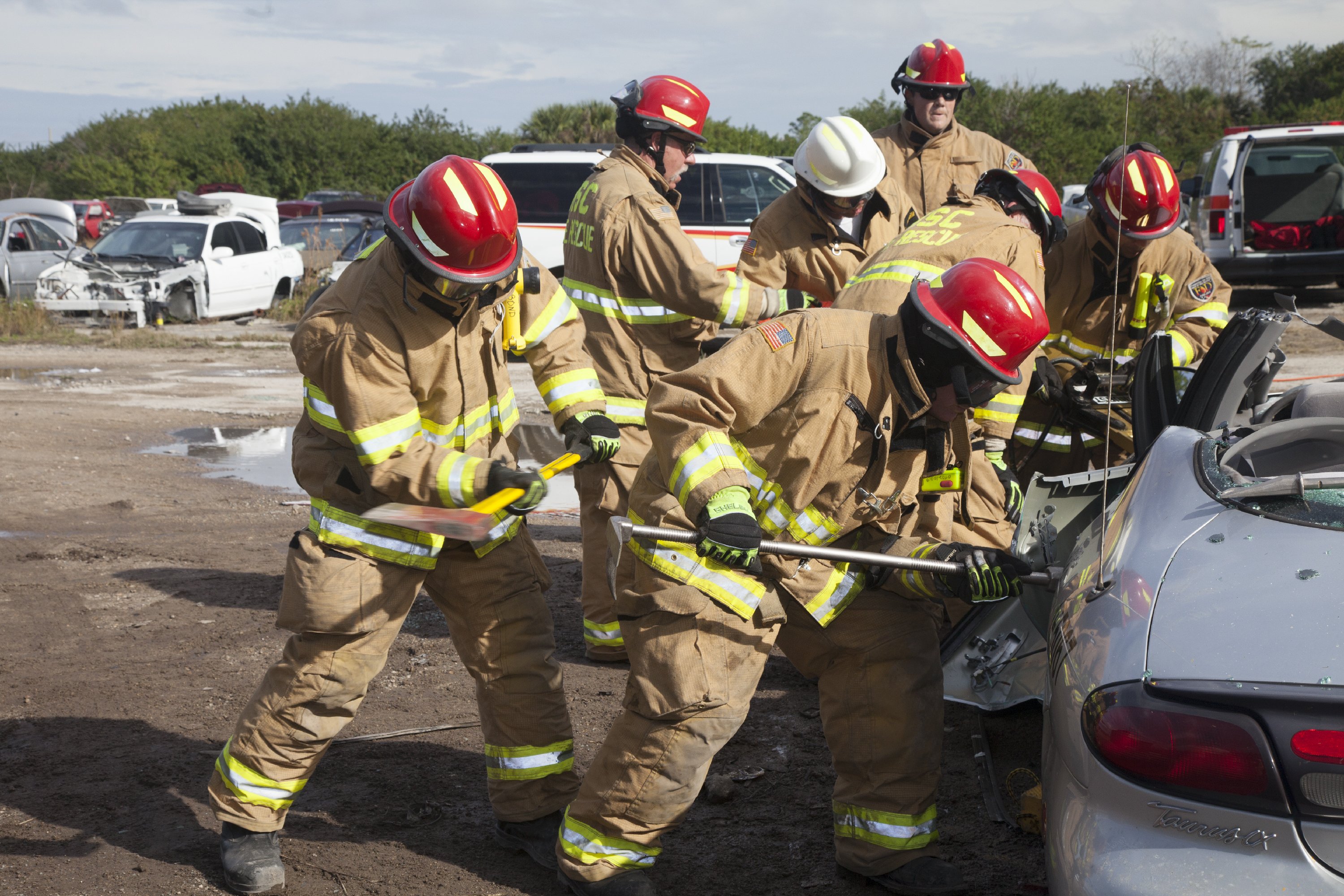 Пожарные подразделения. ARFF Training. Training Firefighter. Fireman Operation. Rescue Operation.