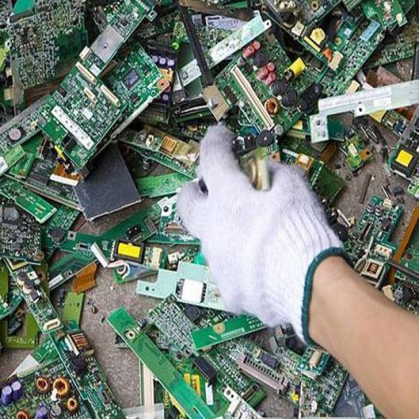 Reciclagem de Componentes Eletrônicos