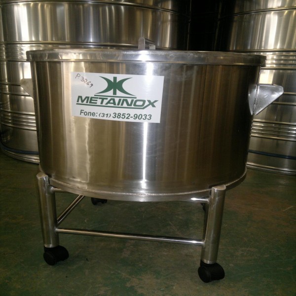 tanque de aço inox com armário