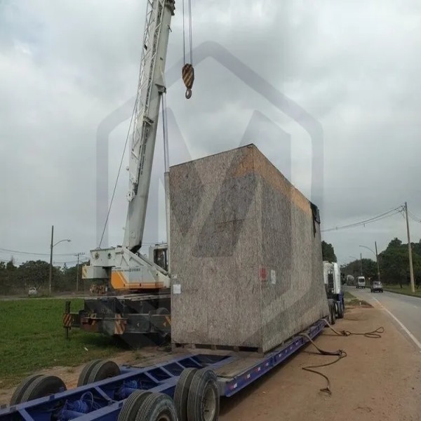 Movimentação De Carga Com Guindaste