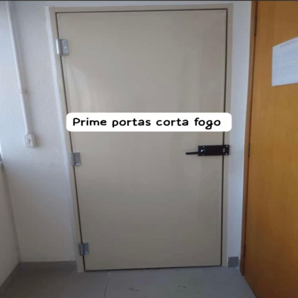 Empresa De Porta De Fuga